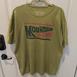 Mountain Dew graphic t-shirt